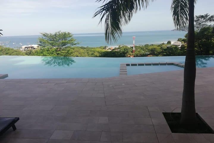 Liberia Airport To Tamarindo Private Transfer