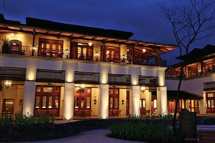 Shuttle From Liberia Airport To Hacienda Pinilla & JW Marriott Guanacaste