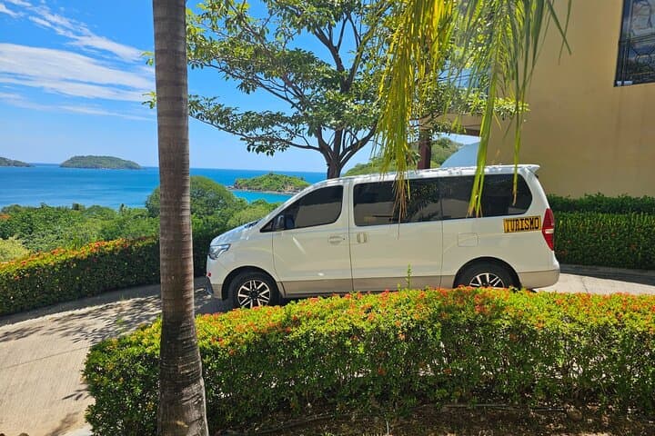 Private Transfer from Liberia Airport to Hotel Luna Llena