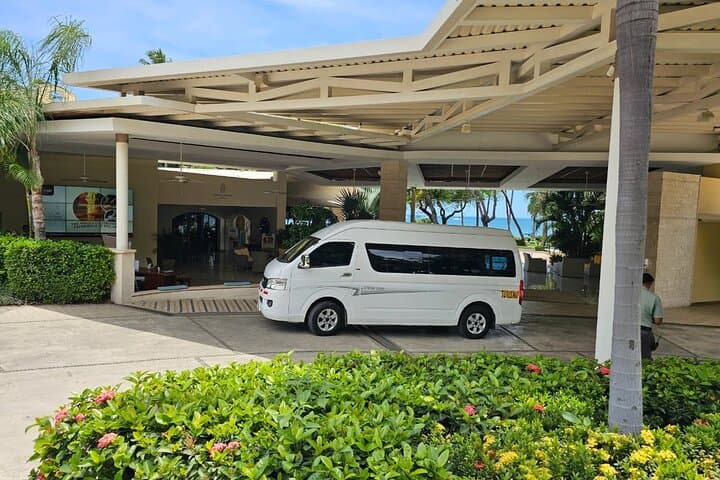 Private Transfer From Liberia Airport To Hotel Pastiempo Tamarindo
