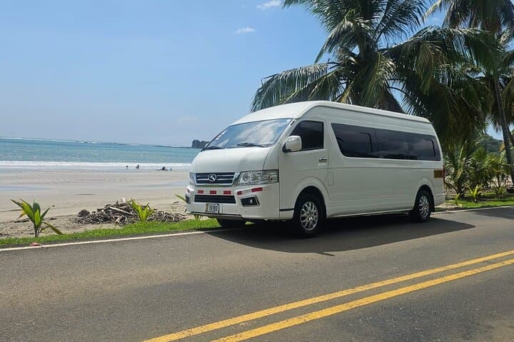 Private Transfer From Liberia Airport To Selina Tamarindo