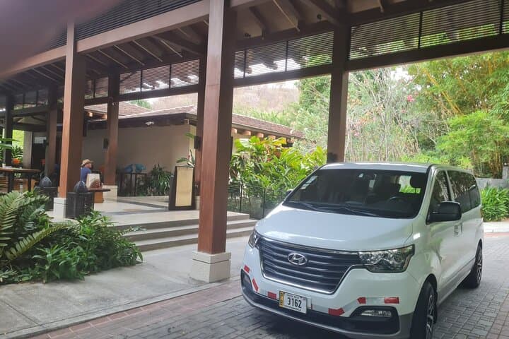 Private Transfer from Liberia Airport to Palapa in Tamarindo