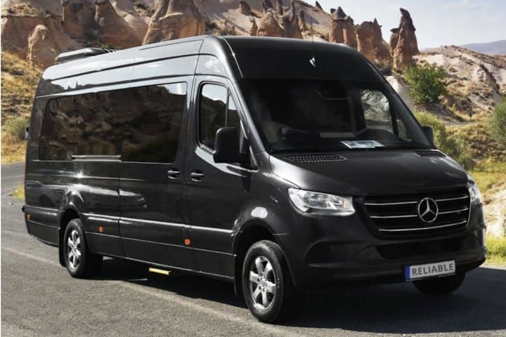 Liberia Airport to Tamarindo Deluxe Arrival Transfer